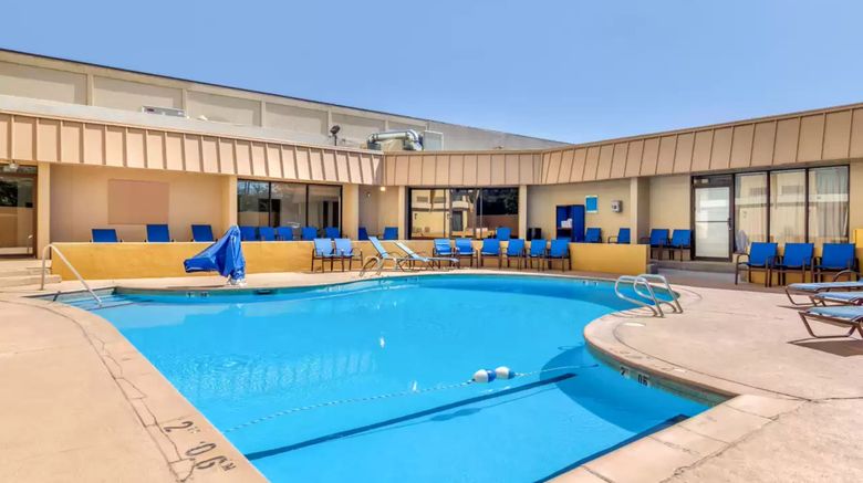 <b>Holiday Inn Express Denver Central North Pool</b>. Images powered by <a href="https://www.leonardoworldwide.com/" title="Leonardo Worldwide" target="_blank">Leonardo</a>.