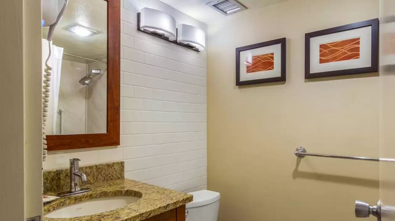 <b>Holiday Inn Express Denver Central North Room</b>. Images powered by <a href="https://www.leonardoworldwide.com/" title="Leonardo Worldwide" target="_blank">Leonardo</a>.
