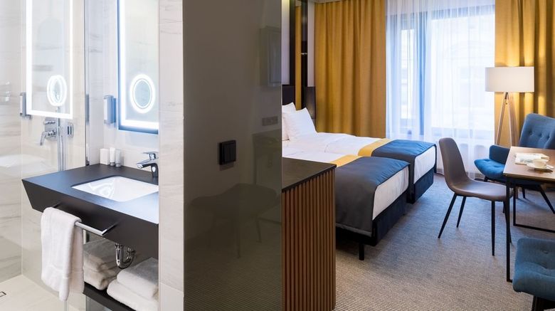<b>Grand Ascot Hotel Room</b>. Images powered by <a href="https://www.leonardoworldwide.com/" title="Leonardo Worldwide" target="_blank">Leonardo</a>.