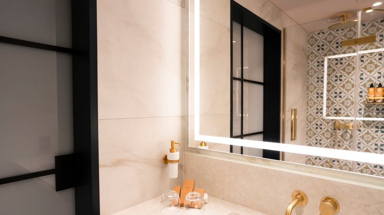 The Mercantile Hotel Room