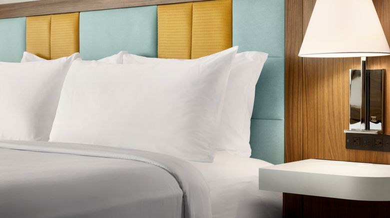 <b>Hampton Inn & Suites Maui North Shore Room</b>. Images powered by <a href="https://www.leonardoworldwide.com/" title="Leonardo Worldwide" target="_blank">Leonardo</a>.