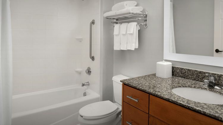 TownePlace Suites by Marriott Room