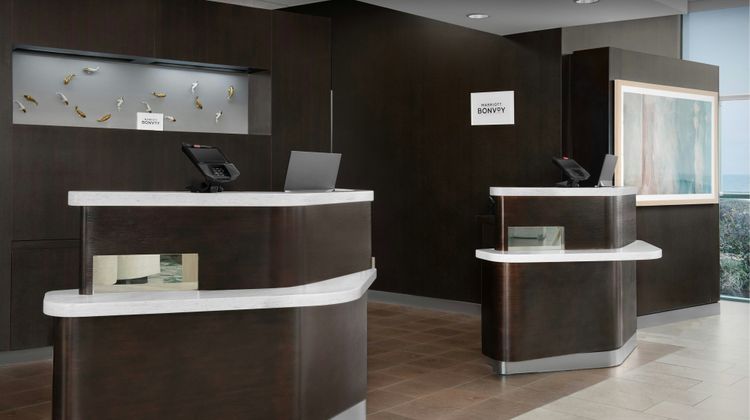 Courtyard by Marriott Oceanfront South Lobby