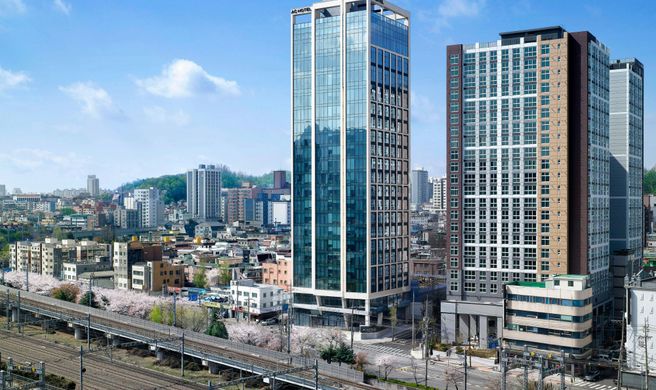 AC Hotel Seoul Geumjeong Exterior