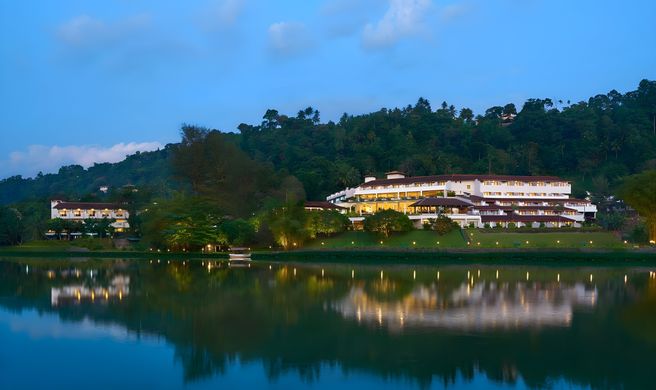 Cinnamon Citadel Kandy Exterior