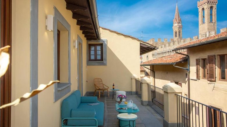 <b>Casual Rinascimento Firenze Exterior</b>. Images powered by <a href="https://www.leonardoworldwide.com/" title="Leonardo Worldwide" target="_blank">Leonardo</a>.