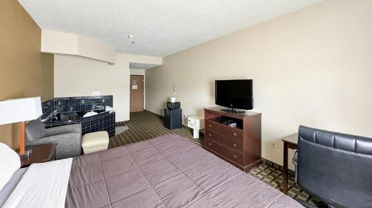 FairBridge Inn & Suites Batavia-Darien Room