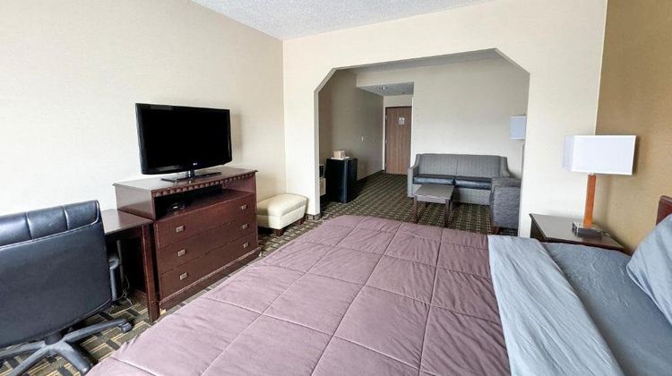FairBridge Inn & Suites Batavia-Darien Room