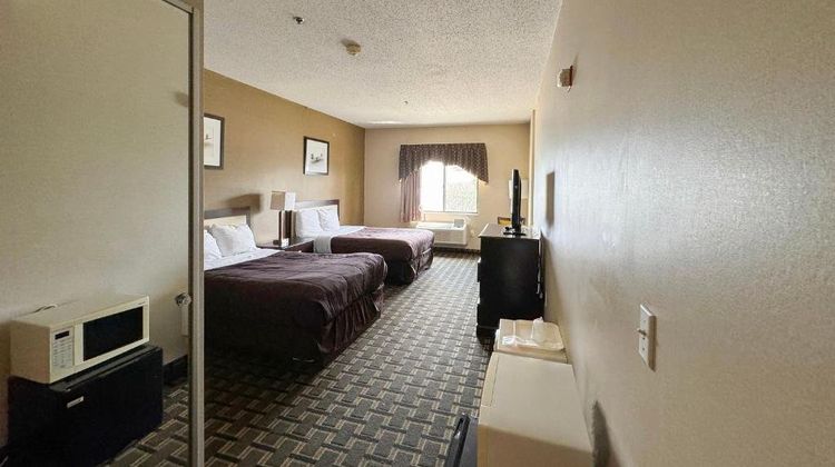 FairBridge Inn & Suites Batavia-Darien Room