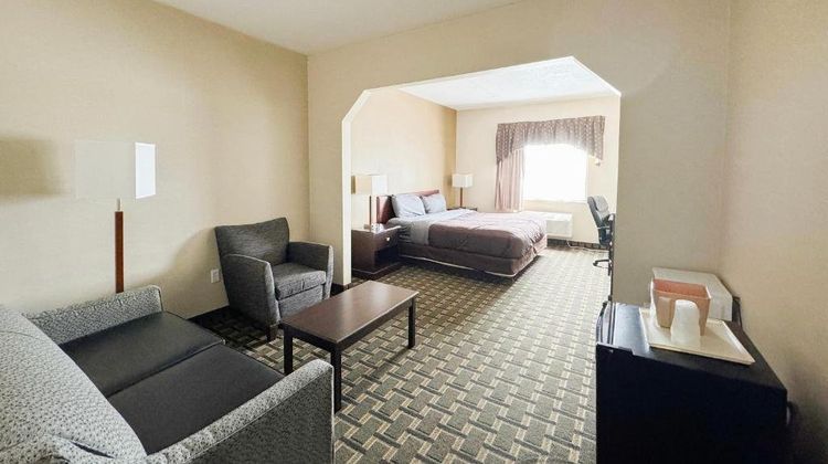 FairBridge Inn & Suites Batavia-Darien Room