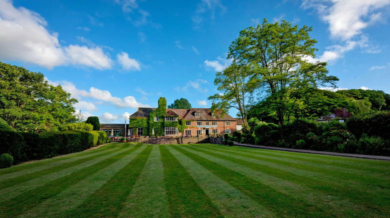 <b>The Alfriston Exterior</b>. Images powered by <a href="https://www.leonardoworldwide.com/" title="Leonardo Worldwide" target="_blank">Leonardo</a>.