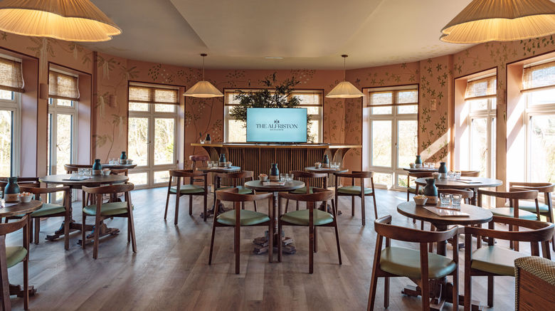 <b>The Alfriston Restaurant</b>. Images powered by <a href="https://www.leonardoworldwide.com/" title="Leonardo Worldwide" target="_blank">Leonardo</a>.