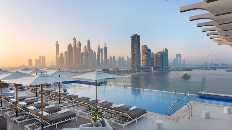 voco Dubai The Palm Pool
