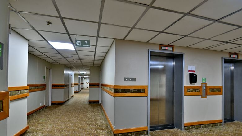 <b>Holiday Inn Harare Lobby</b>. Images powered by <a href="https://www.leonardoworldwide.com/" title="Leonardo Worldwide" target="_blank">Leonardo</a>.