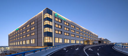 Holiday Inn Shanghai Pudong Airport Exterior