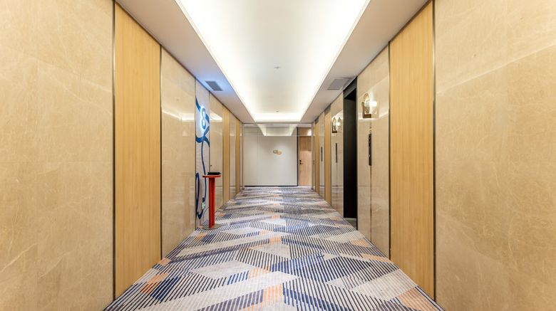 <b>Holiday Inn Exp Hongqiao CBD Lobby</b>. Images powered by <a href="https://www.leonardoworldwide.com/" title="Leonardo Worldwide" target="_blank">Leonardo</a>.