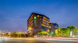Holiday Inn Exp Hongqiao CBD Exterior
