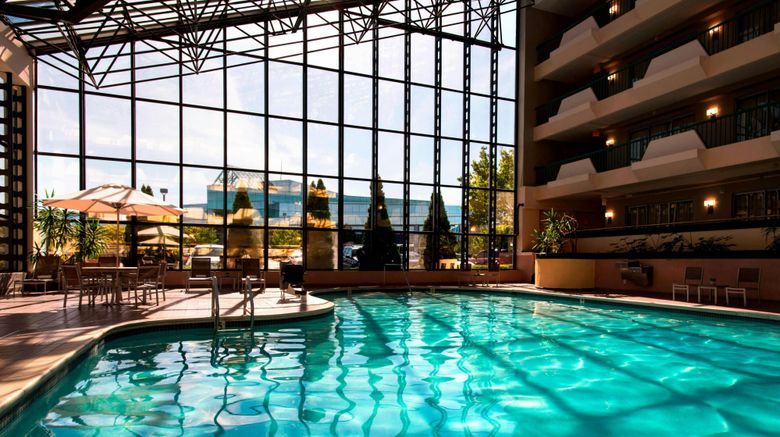 <b>Marriott Melville Long Island Pool</b>. Images powered by <a href="https://www.leonardoworldwide.com/" title="Leonardo Worldwide" target="_blank">Leonardo</a>.