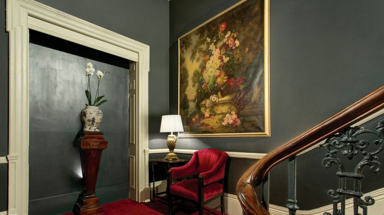<b>The Gore London Starhotels Lobby</b>. Images powered by <a href="https://www.leonardoworldwide.com/" title="Leonardo Worldwide" target="_blank">Leonardo</a>.