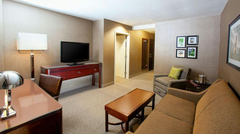 <b>Sheraton Pittsburgh Airport Hotel Suite</b>. Images powered by <a href="https://www.leonardoworldwide.com/" title="Leonardo Worldwide" target="_blank">Leonardo</a>.