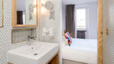 <b>Hotel Montholon Room</b>. Images powered by <a href="https://www.leonardoworldwide.com/" title="Leonardo Worldwide" target="_blank">Leonardo</a>.