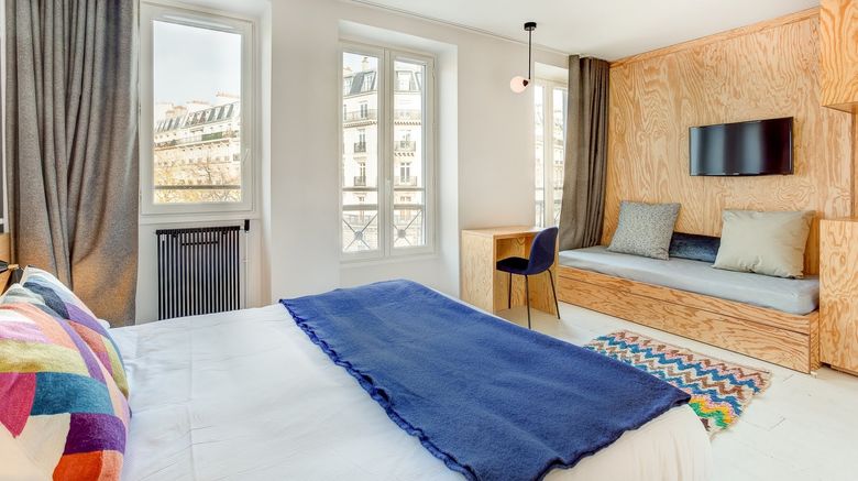 <b>Hotel Montholon Room</b>. Images powered by <a href="https://www.leonardoworldwide.com/" title="Leonardo Worldwide" target="_blank">Leonardo</a>.