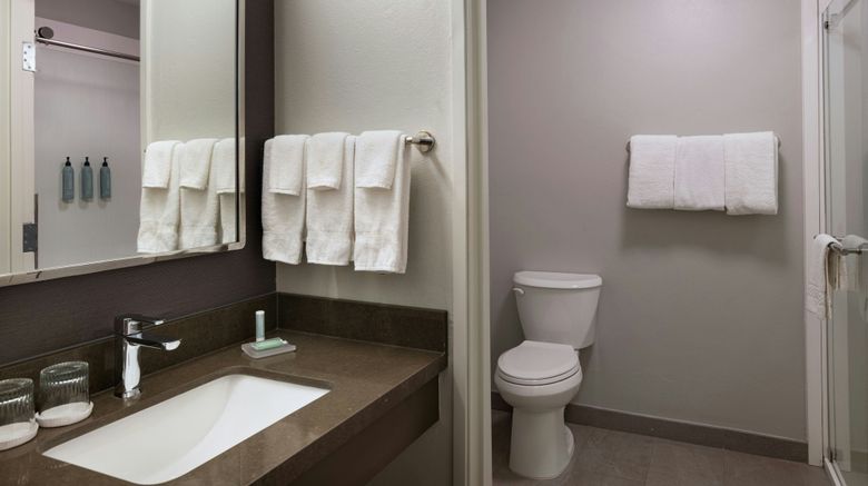 <b>Courtyard Houston The Woodlands Room</b>. Images powered by <a href="https://www.leonardoworldwide.com/" title="Leonardo Worldwide" target="_blank">Leonardo</a>.