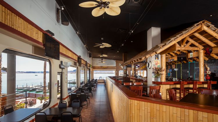 The Nautical Beachfront Resort Restaurant
