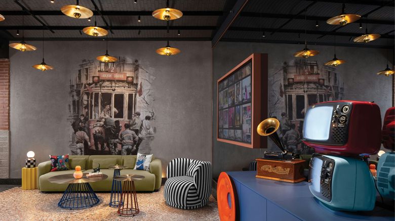 <b>Moxy Istanbul Beyoglu Lobby</b>. Images powered by <a href="https://www.leonardoworldwide.com/" title="Leonardo Worldwide" target="_blank">Leonardo</a>.