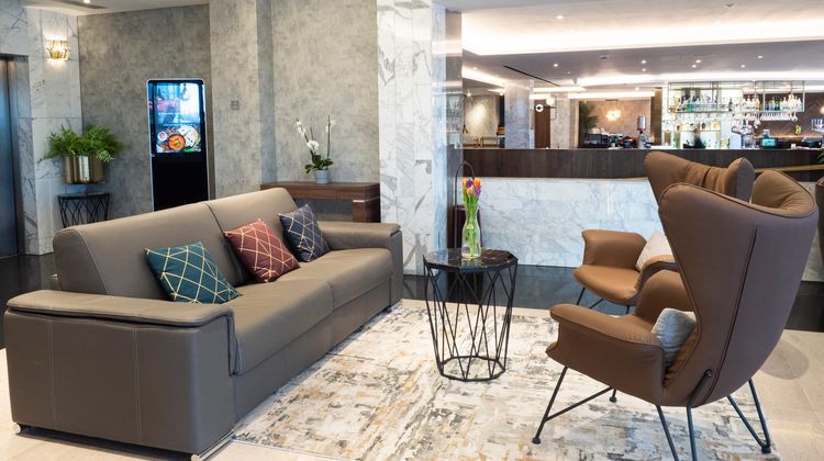 Crowne Plaza London-Kingston Exterior