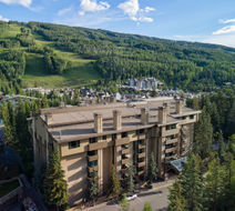 Vail's Mountain Haus at the Covered Brdg Exterior