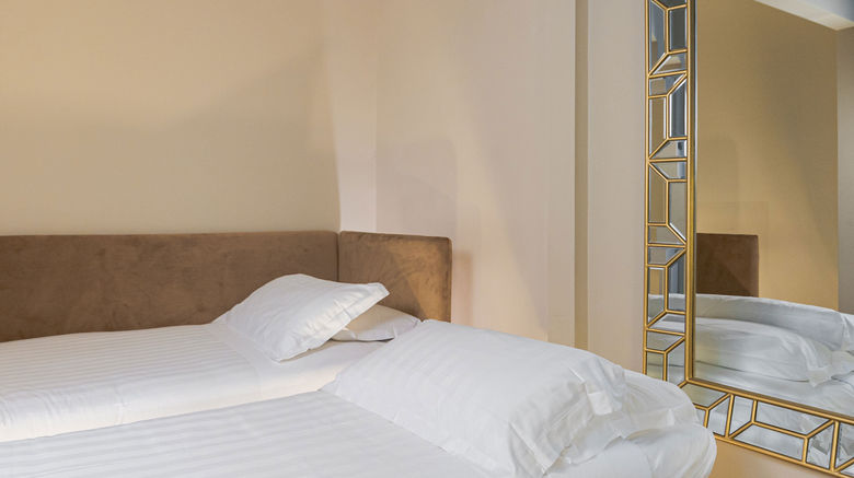 <b>Hotel Astoria Genova Suite</b>. Images powered by <a href="https://www.leonardoworldwide.com/" title="Leonardo Worldwide" target="_blank">Leonardo</a>.