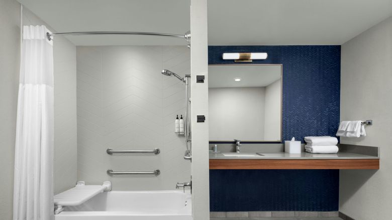 <b>Fairfield Inn & Suites Atascadero Room</b>. Images powered by <a href="https://www.leonardoworldwide.com/" title="Leonardo Worldwide" target="_blank">Leonardo</a>.