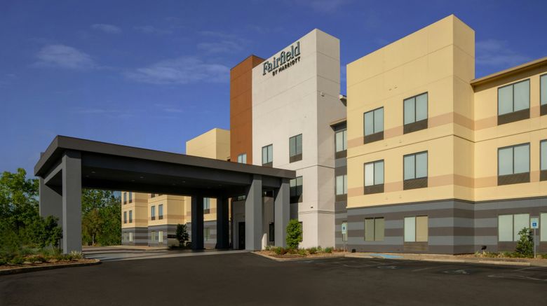 <b>Fairfield Inn & Suites Lafayette South Exterior</b>. Images powered by <a href="https://www.leonardoworldwide.com/" title="Leonardo Worldwide" target="_blank">Leonardo</a>.