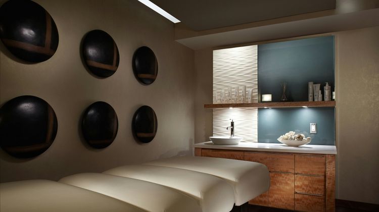 Montreal Airport Marriott In-Terminal Spa