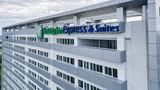 Holiday Inn Exp Suites Banjarmas Exterior