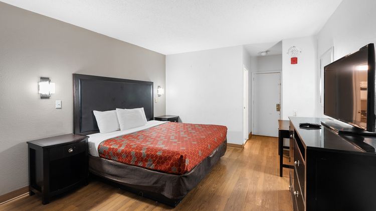 Red Carpet Inn Philadelphia Airport Room