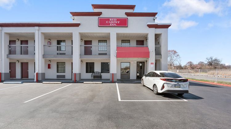 Red Carpet Inn Philadelphia Airport Exterior