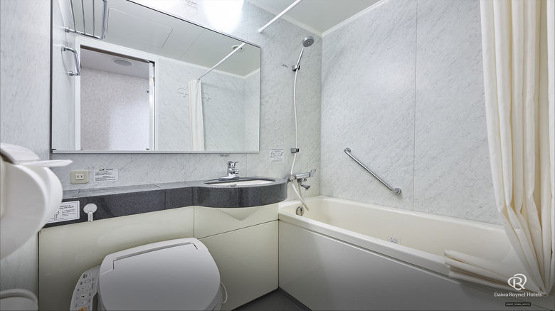 <b>Daiwa Roynet Hotel Kobe Sannomiya Room</b>. Images powered by <a href="https://www.leonardoworldwide.com/" title="Leonardo Worldwide" target="_blank">Leonardo</a>.