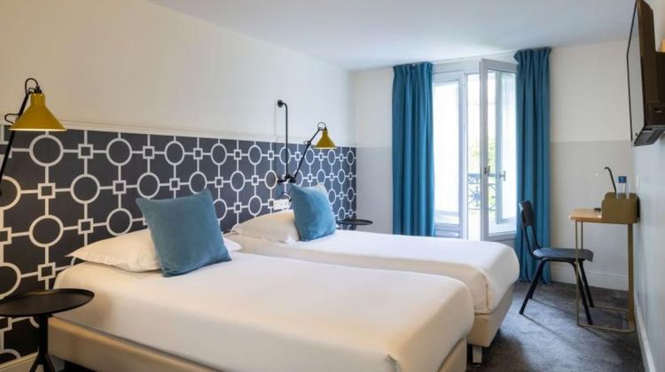 Hotel Des Mines Room