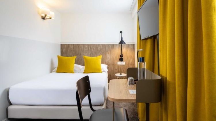 Hotel Des Mines Room