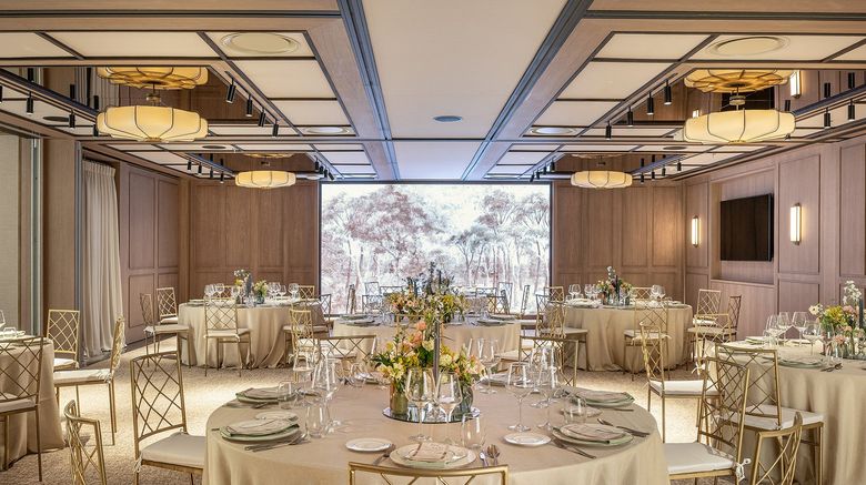 <b>Bless Hotel Madrid Ballroom</b>. Images powered by <a href="https://www.leonardoworldwide.com/" title="Leonardo Worldwide" target="_blank">Leonardo</a>.