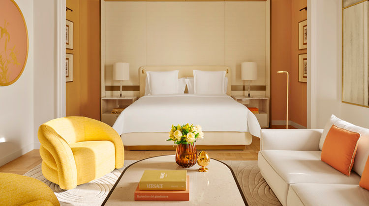 Four Seasons Hotel Milano Exterior