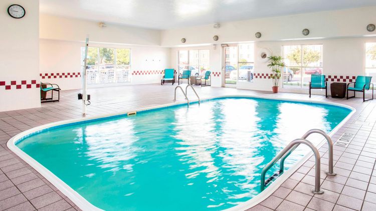 Residence Inn Rockford Pool