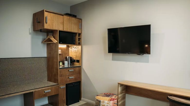 <b>King & Queen Hotel Suites Suite</b>. Images powered by <a href="https://www.leonardoworldwide.com/" title="Leonardo Worldwide" target="_blank">Leonardo</a>.
