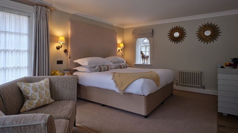 <b>Calcot & Spa Suite</b>. Images powered by <a href="https://www.leonardoworldwide.com/" title="Leonardo Worldwide" target="_blank">Leonardo</a>.
