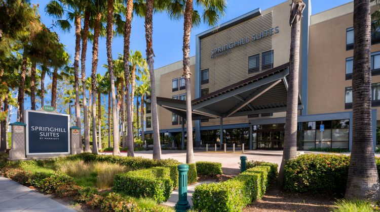 SpringHill Suites Anaheim Maingate Exterior