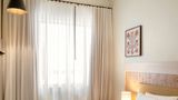 <b>Moxy by Marriott Cincinnati Room</b>. Images powered by <a href="https://www.leonardoworldwide.com/" title="Leonardo Worldwide" target="_blank">Leonardo</a>.