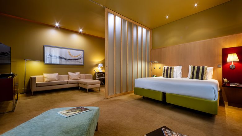 <b>Pestana Palacio do Freixo Suite</b>. Images powered by <a href="https://www.leonardoworldwide.com/" title="Leonardo Worldwide" target="_blank">Leonardo</a>.