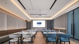 Holiday Inn Exp Qingdao City Balcony Meeting